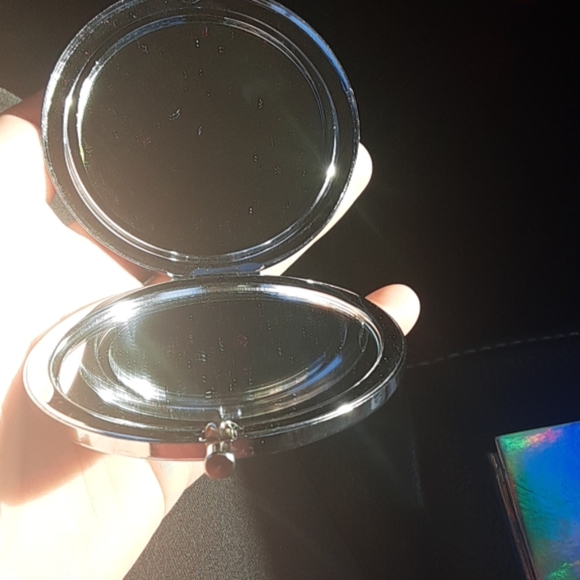 Mirror - Picture 2 of 3